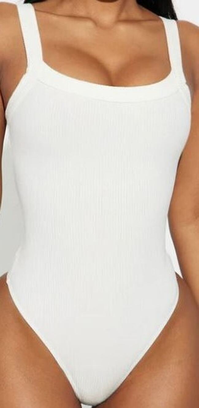 Fashion Nova Kiara Snatched Bodysuit Womens Size XL White Ribbed Sleeveless NWT